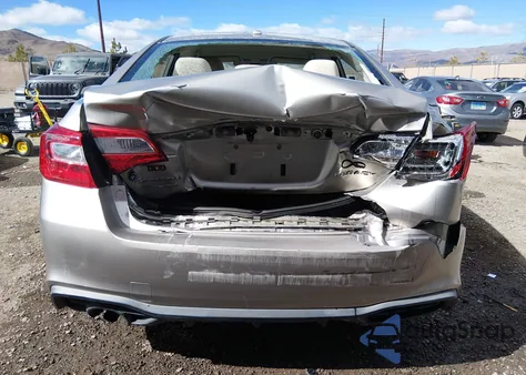 2019 Subaru Legacy 2.5I z USA, uszkodzony, nr VIN 4S3BNAB66K3010261